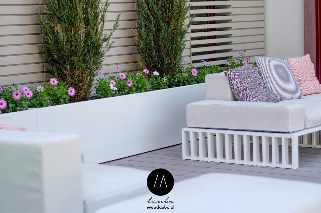 Contemporary terrace planters Laubo Nava