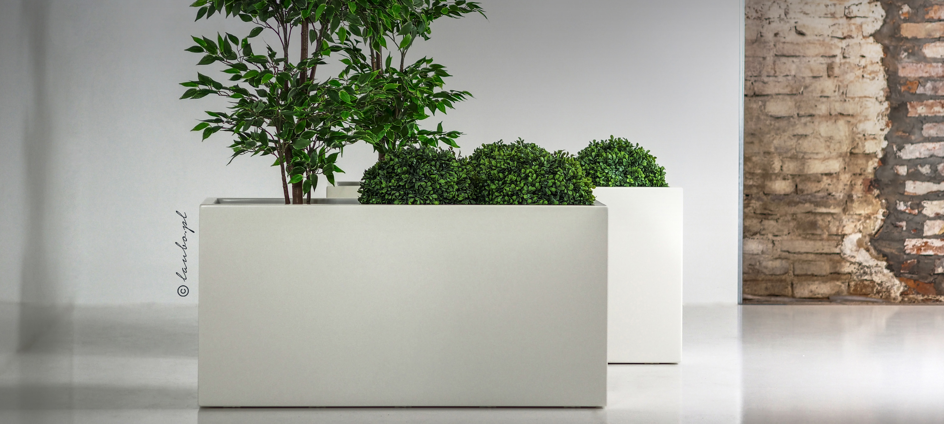Elegant modern planters